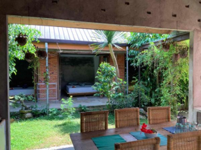 Villa di Bukit Lawang: LocalDailyLife, near Jungle
